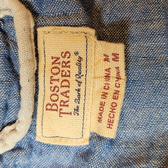 BOSTON TRADERS BLUE LONG ROLL-TAB SLEEVE LINED HOODED BUTTON-UP SHIRT - Picture 14 of 16